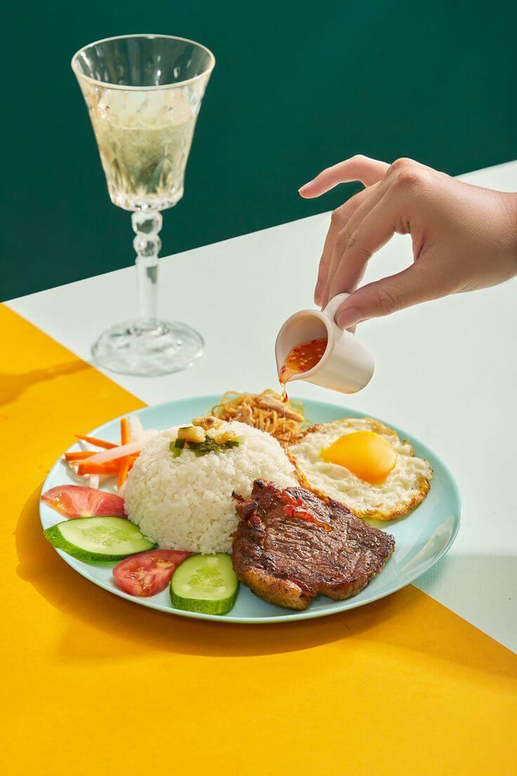 chụp hình cơm tấm
